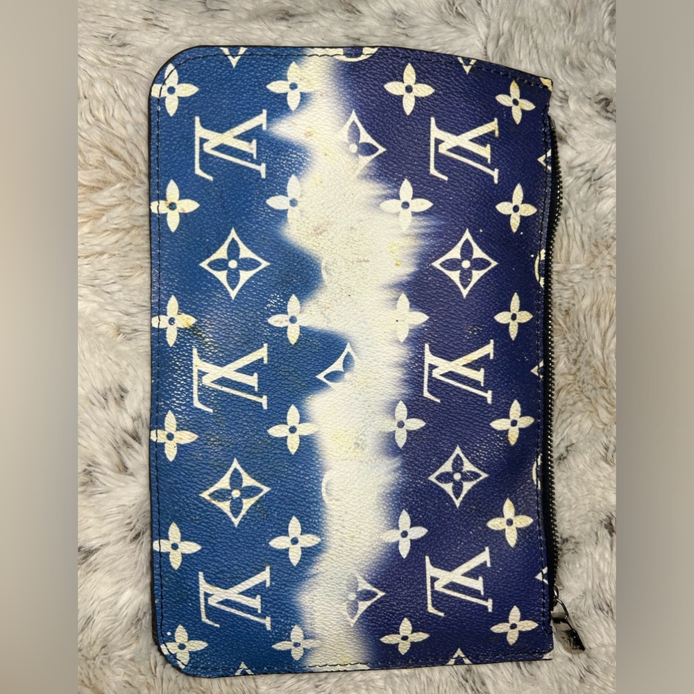 Louis Vuitton Neverfull Pochette Escale Blue